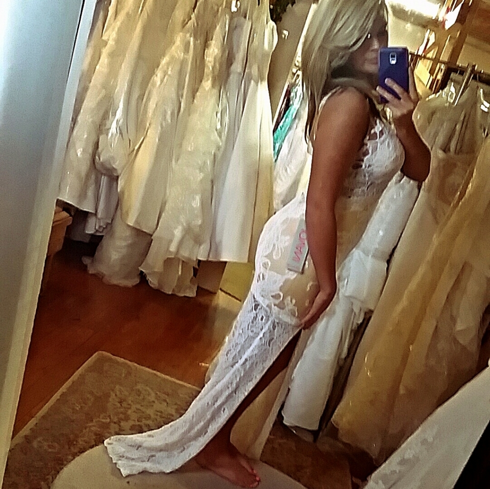 Dress - Picture 2 of 6
